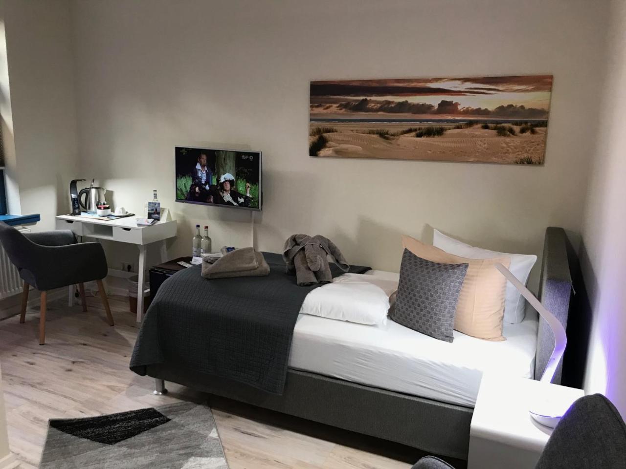 Friesenhof Nieblum - Hotel Garni ภายนอก รูปภาพ