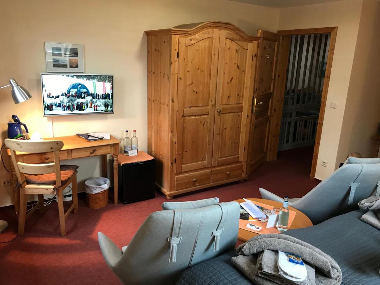 Friesenhof Nieblum - Hotel Garni ภายนอก รูปภาพ